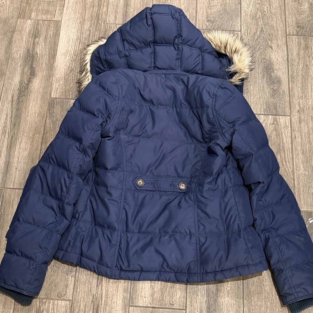 Vintage Y2K Hollister Dark Blue Puffer Jacket with Faux Fur Trim Removable Hood - Picture 6 of 8